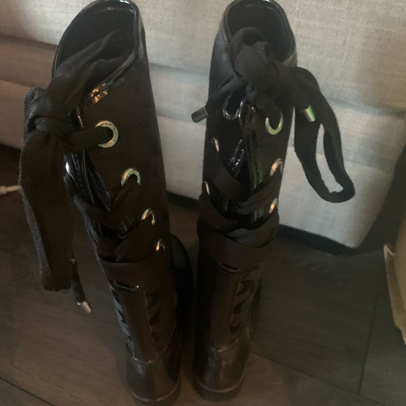 COACH RAIN BOOTS - Picture 2 of 4